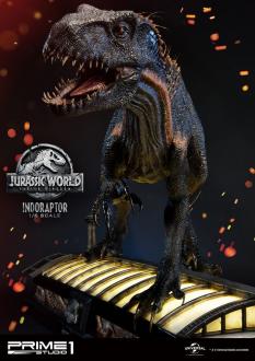 Jurassic World: Fallen Kingdom Statue 1/6 Indoraptor 101 cm