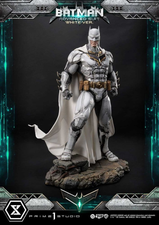 DC Comics Ultimate Museum Masterline Statue Batman Advanced Suit White Version (Design By Josh Nizzi