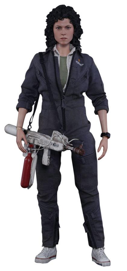 Alien Movie Masterpiece Action Figure 1/6 Ellen Ripley ...