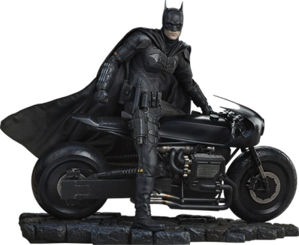The Batman Premium Format Statue The Batman 48 cm