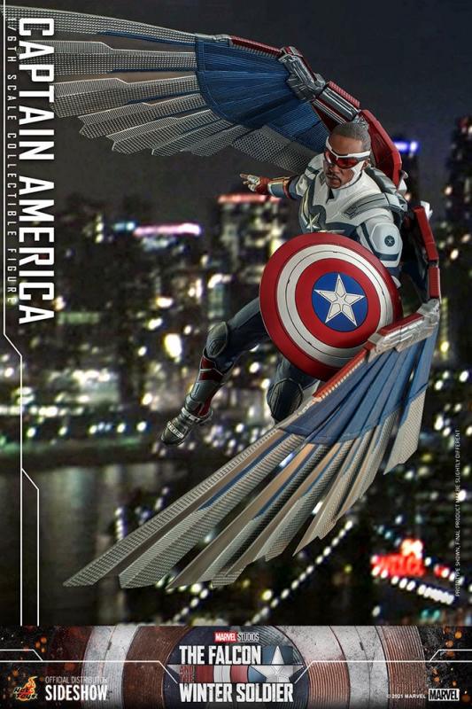 The Falcon and The Winter Soldier: Captain America 1/6 Action Figure - Hot Toys