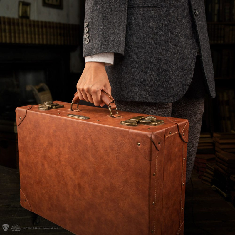 Fantastic Beasts Replica 1/1 Newt Scamander Suitcase Limited Edition 1