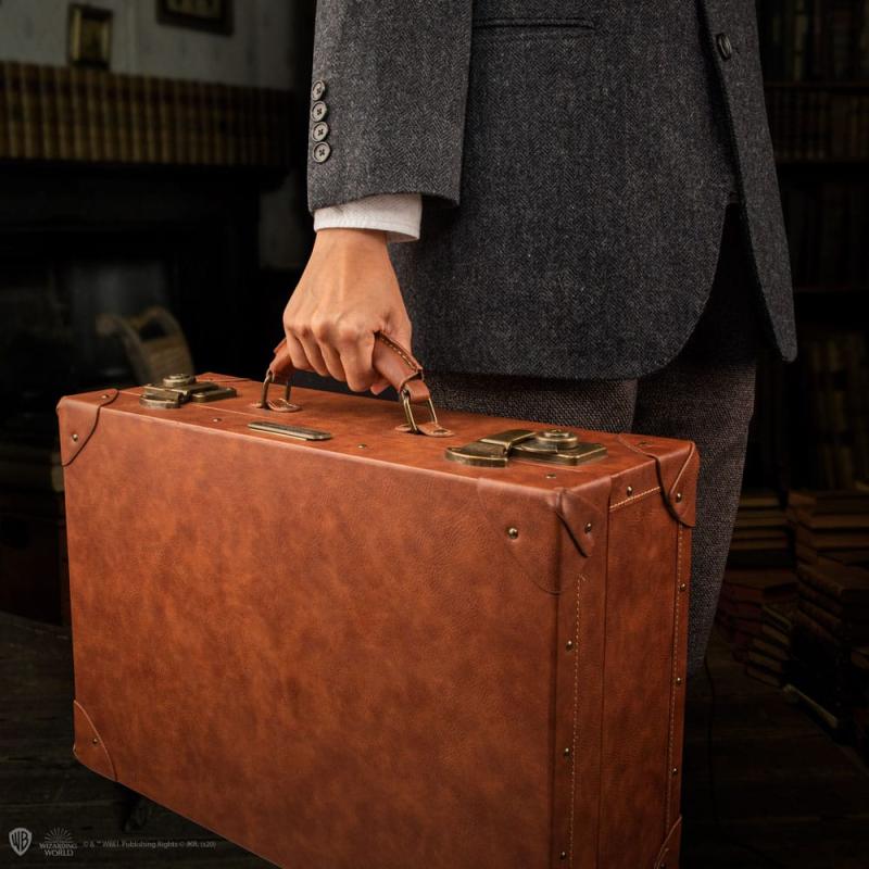 Fantastic Beasts Replica 1/1 Newt Scamander Suitcase Limited Edition