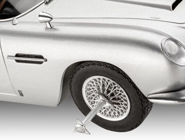James Bond Revell Advent Calendar Aston Martin DB5 Model Kit 21 cm 2