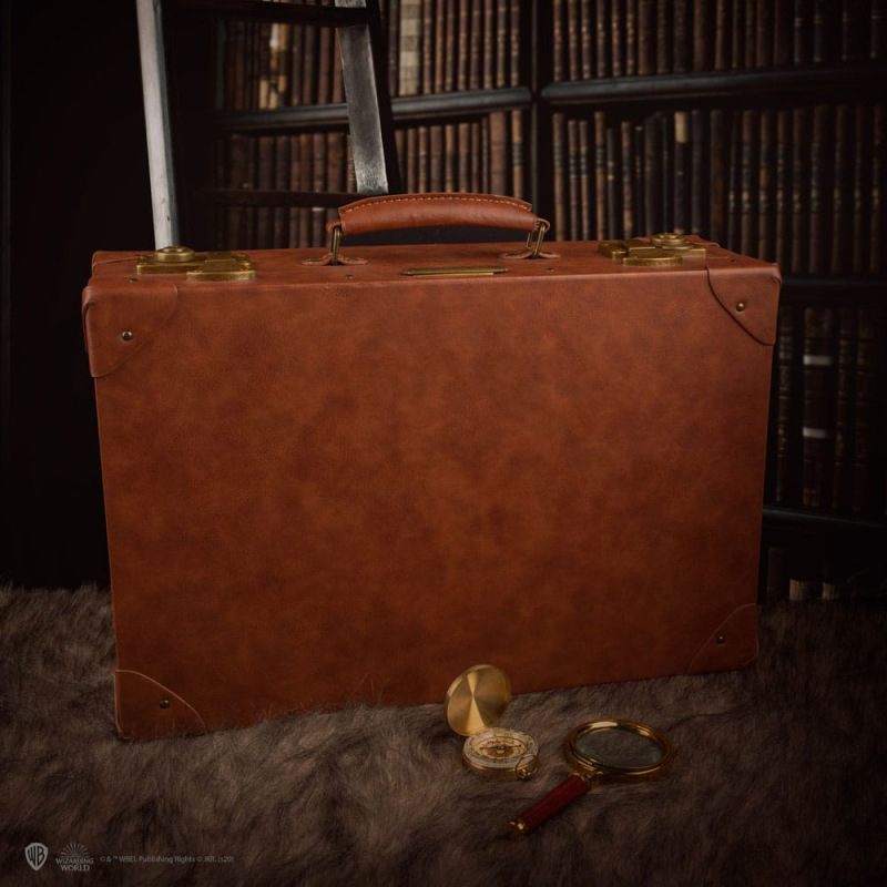Fantastic Beasts Replica 1/1 Newt Scamander Suitcase Limited Edition 3