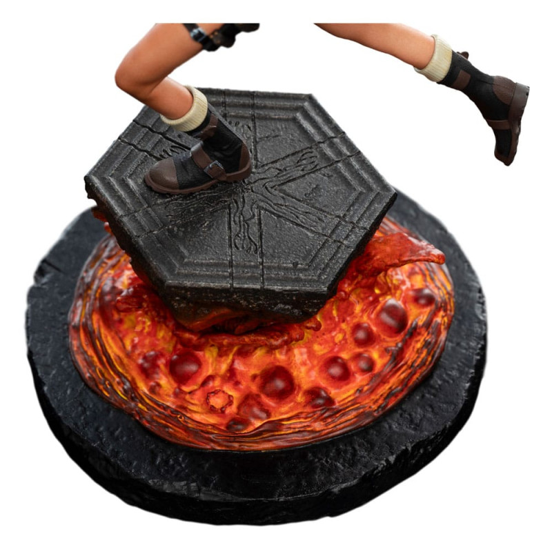 Tomb Raider Mini Statue Lara Croft: The Sanctuary of Flame 18 cm 3