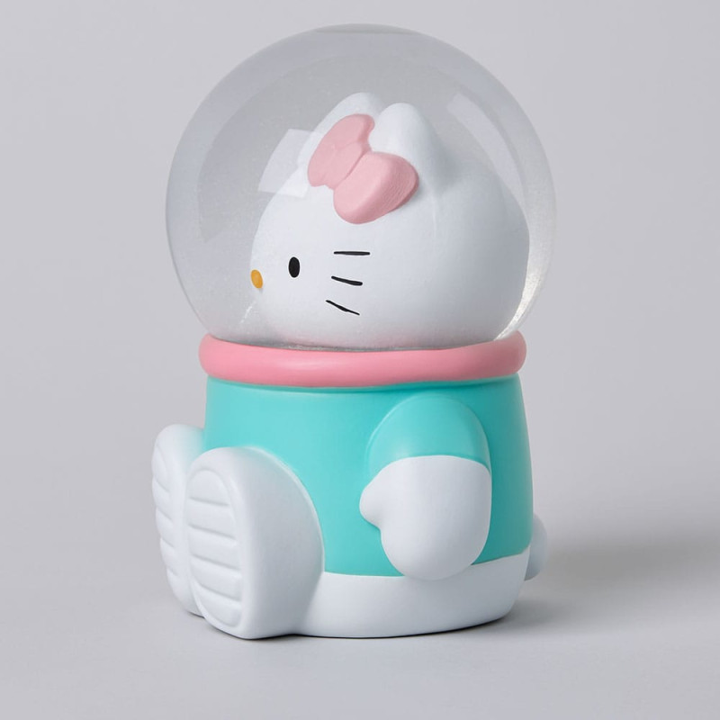 Sanrio Snow Globe Hello Kitty 2