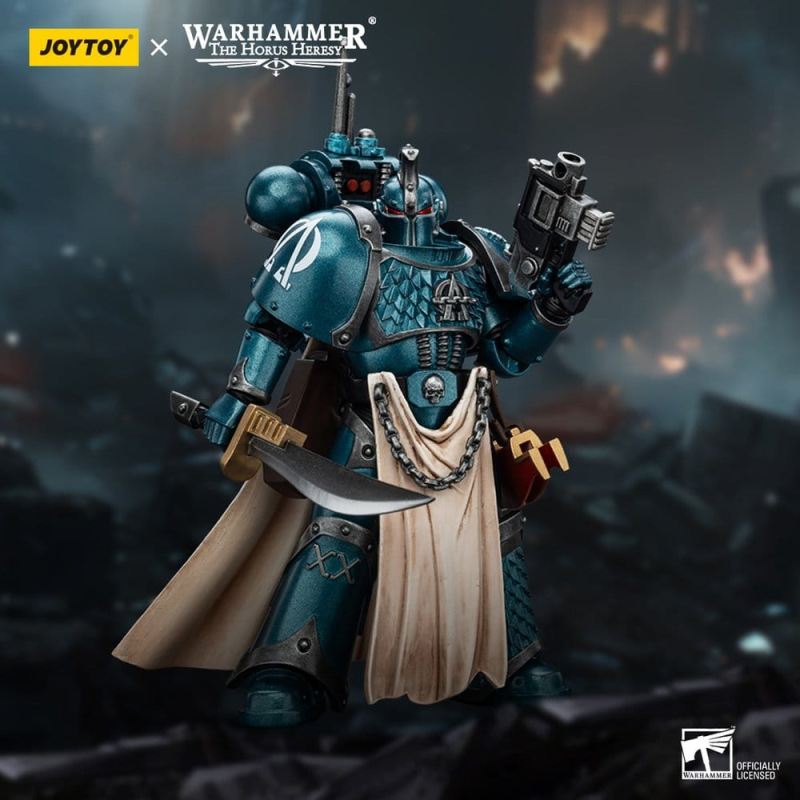 Warhammer The Horus Heresy Action Figure Alpha Legion Praetor with Power Sword 13 cm 1