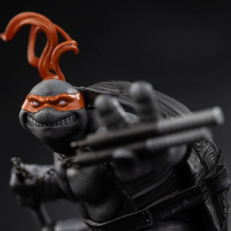 Teenage Mutant Ninja Turtles Art Scale Statue 1/10 Michelangelo Black and White Variant 26 cm heo ex 7