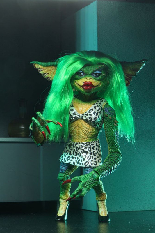 Gremlins 2 Ultimate Action Figure Greta 15 cm 1