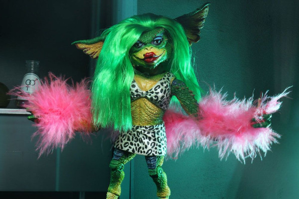 Gremlins 2 Ultimate Action Figure Greta 15 cm 7