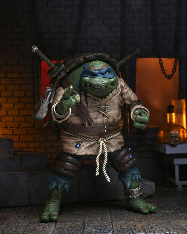 Universal Monsters x Teenage Mutant Ninja Turtles Action Figure Ultimate Leonardo as The Hunchback 1 14