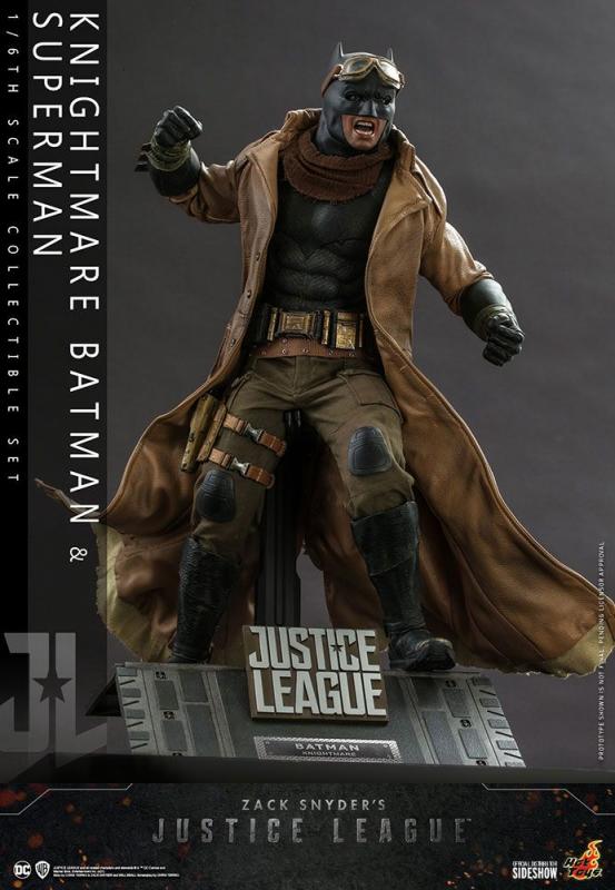 Zack Snyder's Justice League: Knightmare Batman and Superman 1/6 Action Figures - Hot Toys