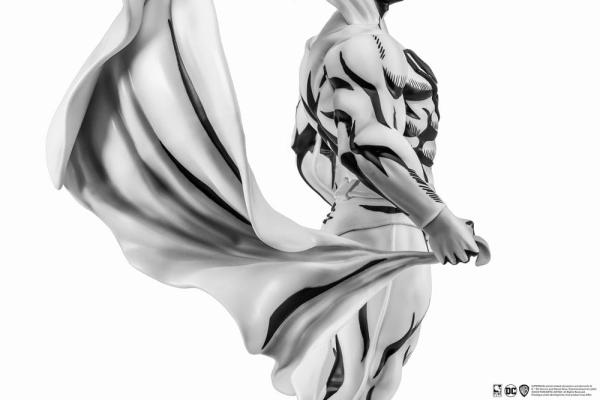 Batman PX PVC Statue 1/8 SDCC 2024 Superman Black & White Version 30 cm