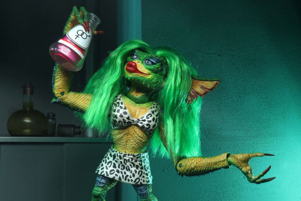Gremlins 2 Ultimate Action Figure Greta 15 cm 3
