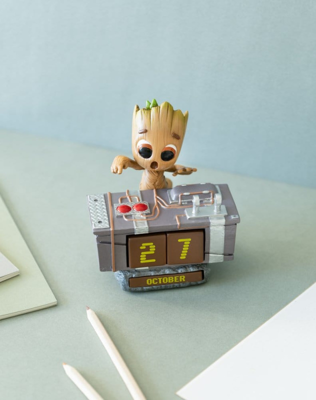 Marvel 3D Perpetual Calendar Groot Death Button 12 cm 3