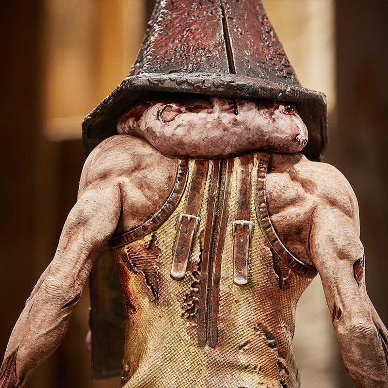 Silent Hill PVC Statue Red Pyramid Thing 30 cm 4