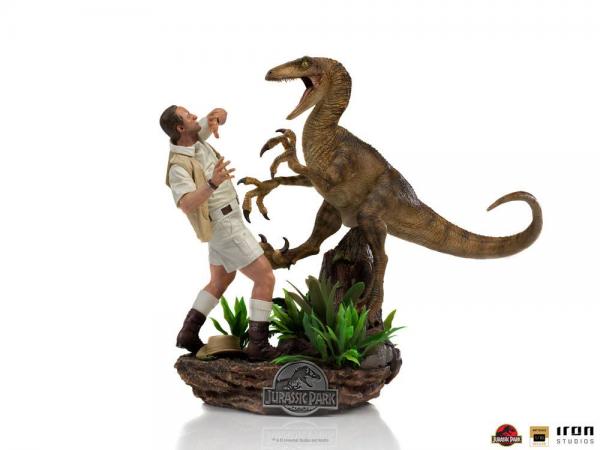 Jurassic Park: Clever Girl 1/10 Deluxe Art Scale Statue - Iron Studios