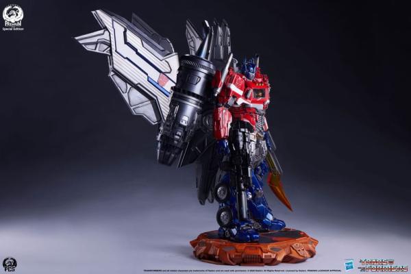 Transformers Museum Scale Statue Optimus Prime Jet Convoy Edition 87 cm