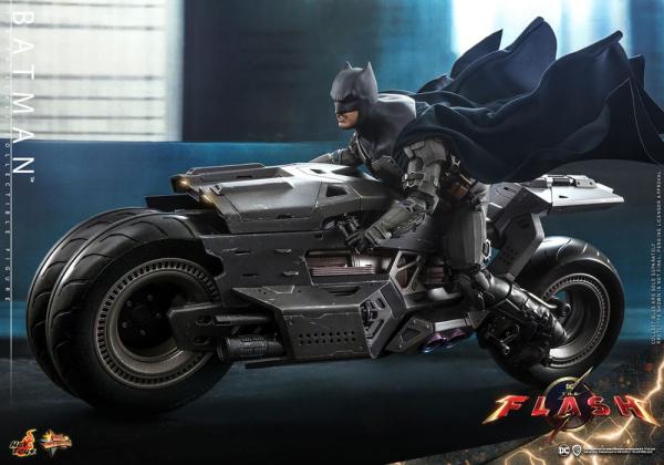 The Flash Movie Masterpiece Action Figure 1/6 Batman 30 cm 6