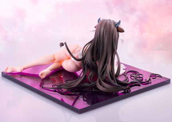 Azur Lane PVC Statue 1/7 Kashino Hot Springs Relaxation 15 cm