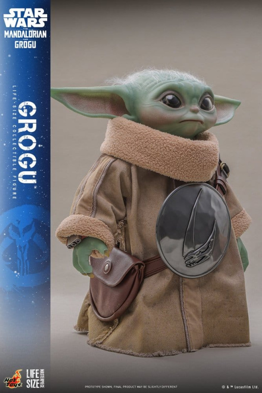 Star Wars: The Mandalorian & Grogu Life-Size Figure Grogu 38 cm 10