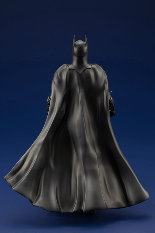 DC Comics ARTFX PVC Statue 1/6 The Flash Movie Batman 34 cm 5