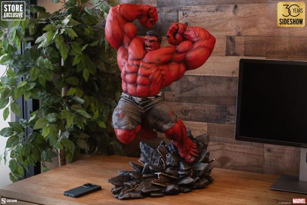 Marvel Premium Format Statue Red Hulk: Thunderbolt Ross 74 cm 1