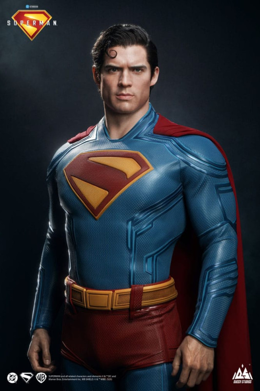 Superman 2025 Life-Size Statue Superman 208 cm 1