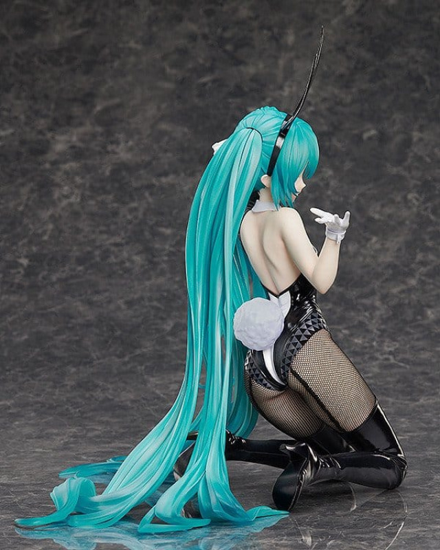 Character Vocal Series 01: Hatsune Miku PVC Figure 1/4 Bunny Ver. / Art by SanMuYYB 30 cm 5