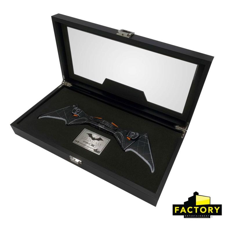 The Batman Prop Replica 1/1 Batarang Limited Edition 36 cm