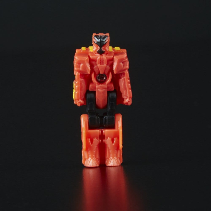 Transformers Power of the Primes Combiner Action Figure Predaking 45 cm 11