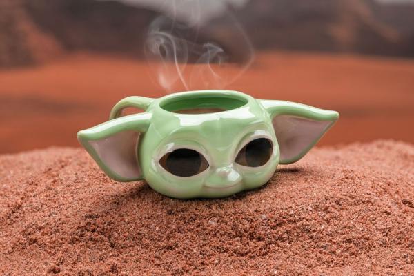 Star Wars: The Mandalorian Shaped Mug The Child