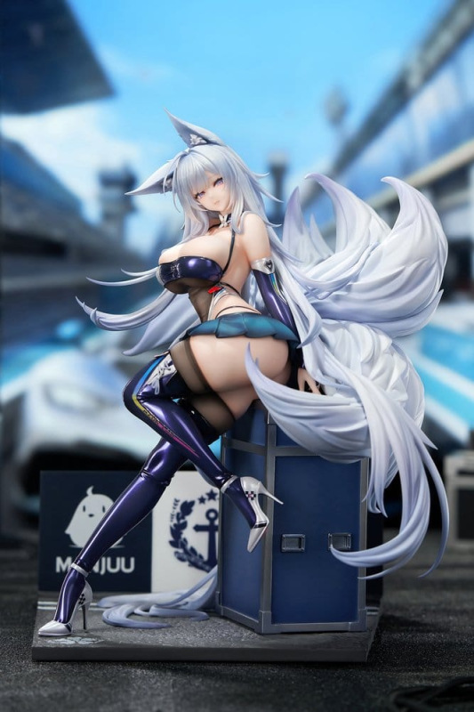 Azur Lane PVC Figure 1/7 Shinano Moonlit Chrome Ver. 25 cm 4