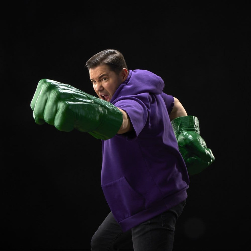 The Incredible Hulk Marvel Legends Premium Roleplay Fists 4