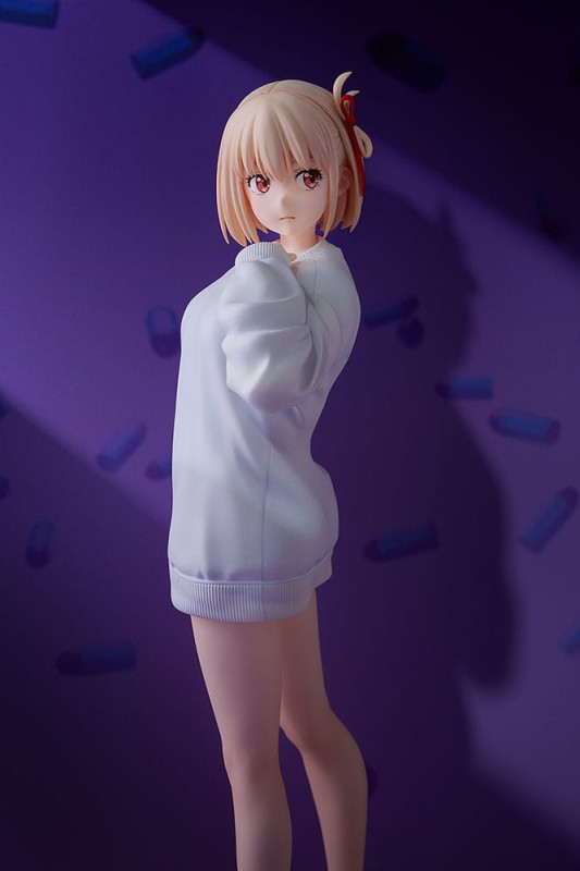 Lycoris Recoil PVC Statue 1/7 Chisato Nishikigi: Oversized Sweatshirt Ver. 25 cm 9