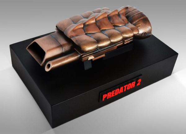 Predator 2 Model Life-Size Replica Plasmacaster 25 cm 2