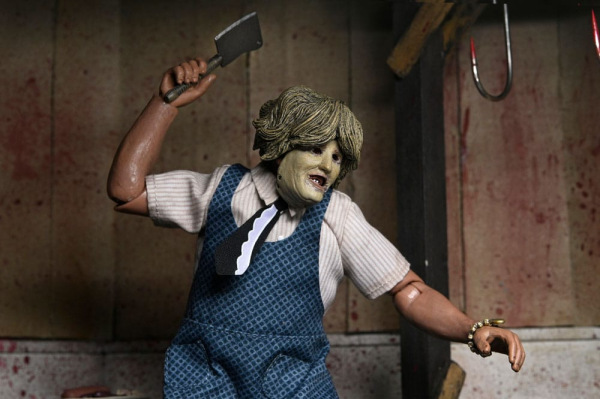 Texas Chainsaw Massacre Clothed Action Figure Leatherface with Old Lady Mask 20 cm 7