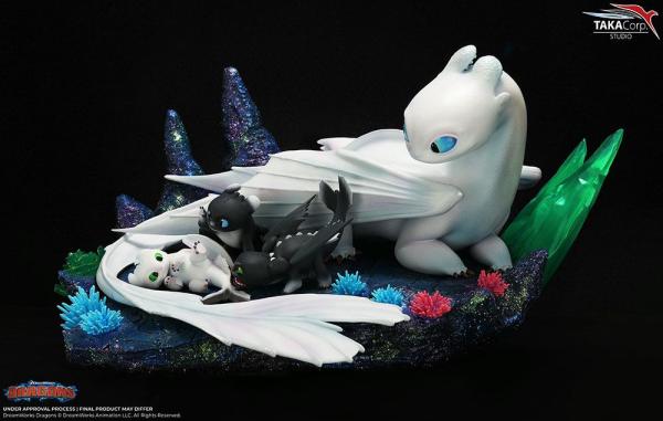 How To Train Your Dragon Statue 1/6 Light Fury & Night Lights 36 cm