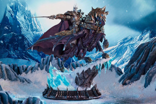 World of Warcraft Statue The Lich King & Invincible 68 cm 1