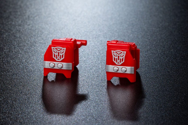 Transformers Blokees Plastic Model Kit Classic Class 01 Optimus Prime 12