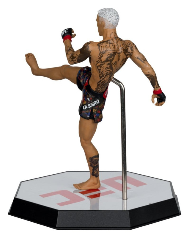 UFC Posed PVC Statue Charles Oliveira 17 cm 3