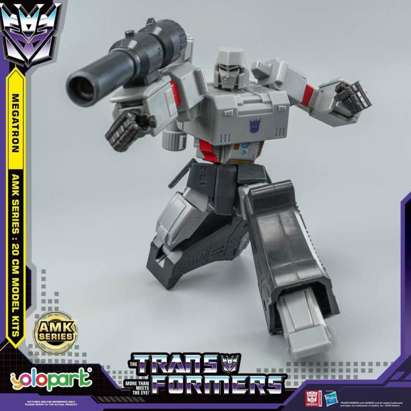 Transformers Generation One AMK Series Plastic Model Kit Megatron 20 cm 1
