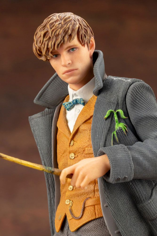 Fantastic Beasts 2 ARTFX+ PVC Statue 1/10 Newt Scamander 18 cm 8