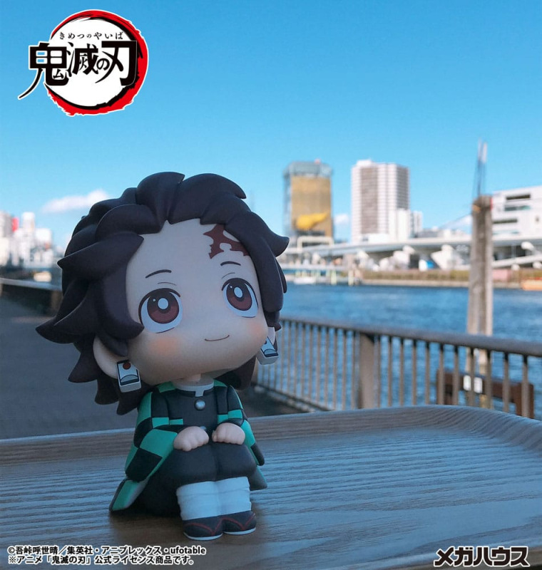 Demon Slayer Kimetsu no Yaiba Look Up PVC Statue Tanjiro Kamado 11 cm 6