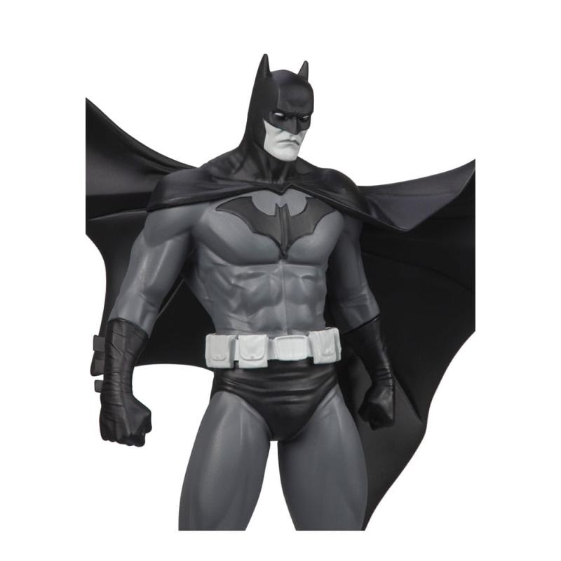 DC Direct Resin Statue Batman Black & White Batman (by Jorge Jimenez) 27 cm