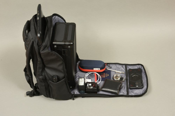 Evoretro HybridPro Travel Backpack Black 12