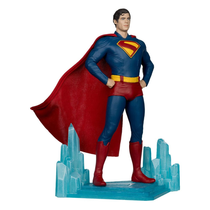 Superman (2025) DC Multiverse Mega Action Figure Superman 28 cm 1