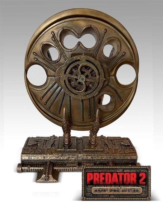 HCG Exclusive Predator 2 Smart Disc Prop Replica