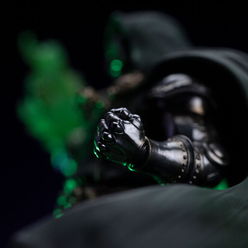 The Infinity Gauntlet Marvel Legends Diorama Statue 1/10 Doctor Doom Deluxe Edition 42 cm 12